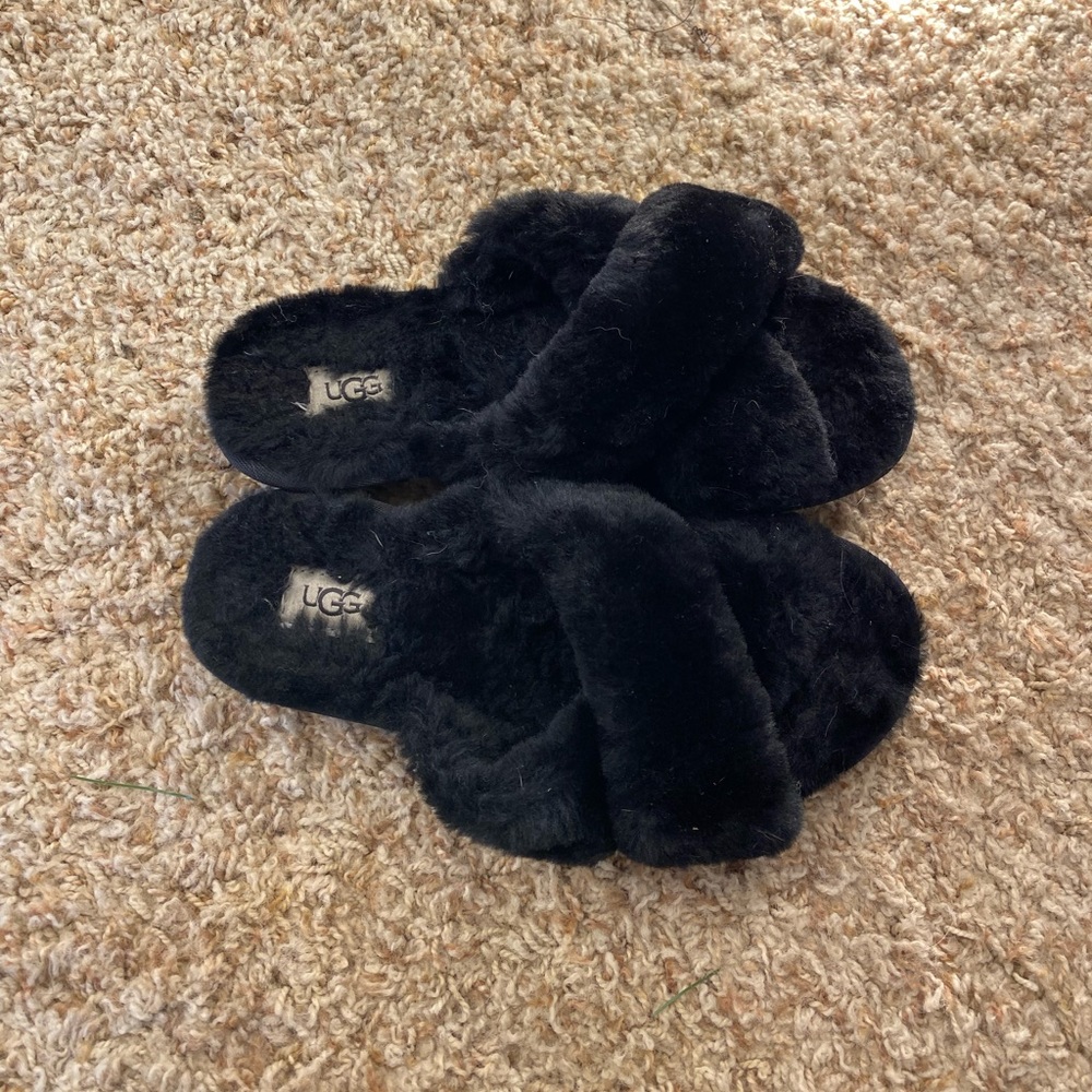 Ugg fuzzy slippers